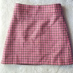 J Crew wool skirt. NWT. Size 00, gold hardware, fully-lined.